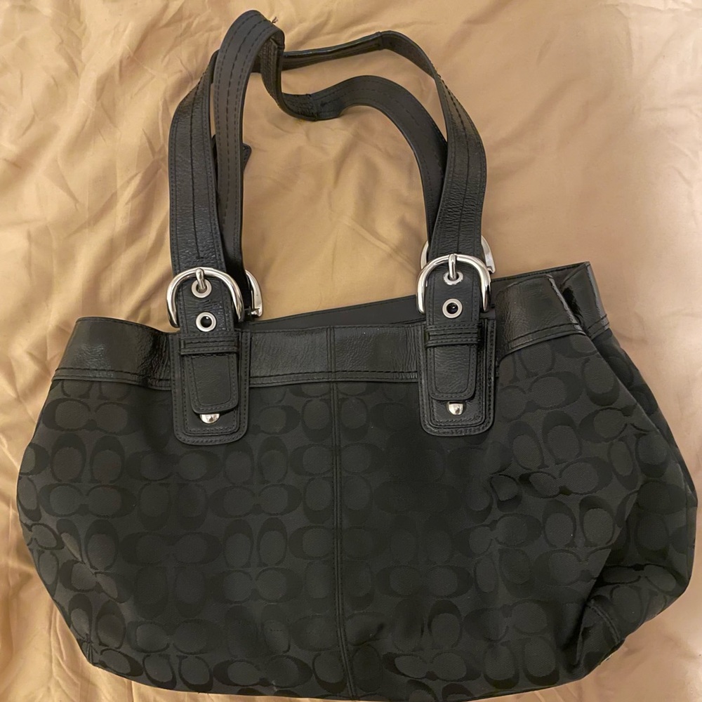 AUTHENTIC Coach handbag